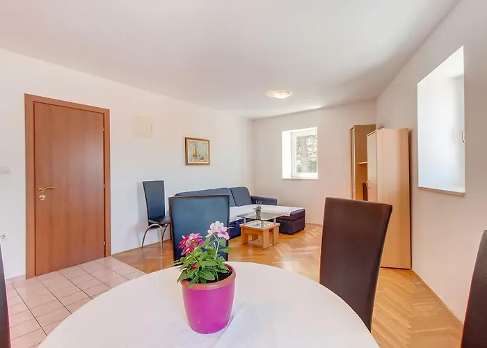 Bellus Mare * מאלי לוסיניי